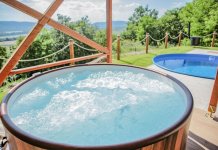 Romantikus szállás pároknak jakuzzival Dunakanyar Panoráma Vendégház Zebegény