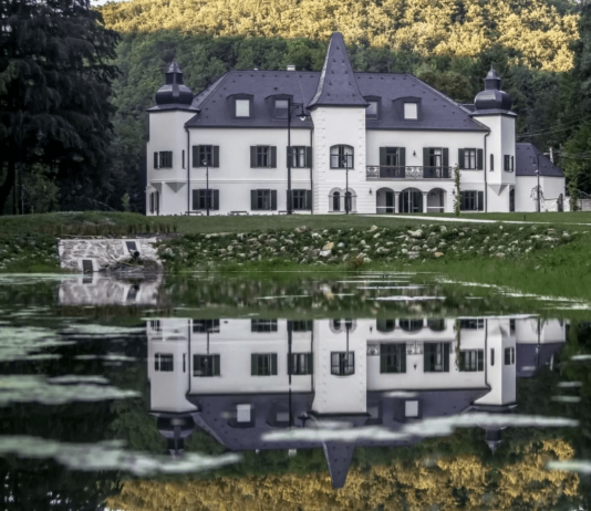 Újhuta Kastélyszálló Háromhuta Újhuta Kastélyszálló Háromhuta